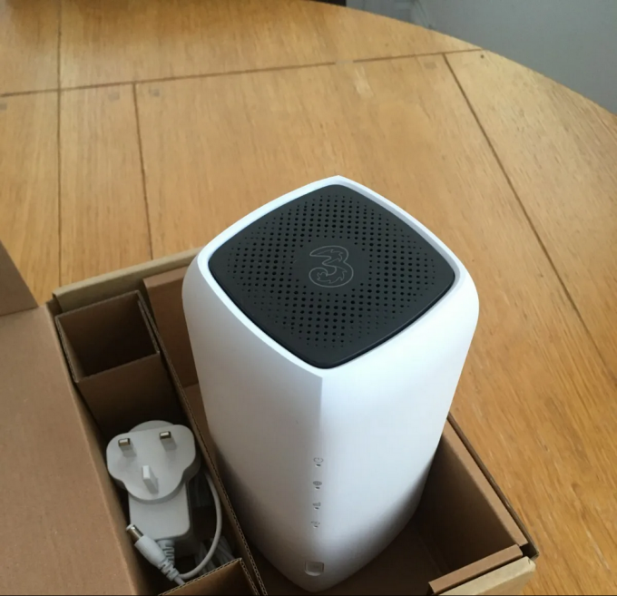 ZYXEL NR5103EV2 4.7Gbps WiFi6 4G LTE 5G WiFi روتر 5G NR روتر داخلی CPE 3